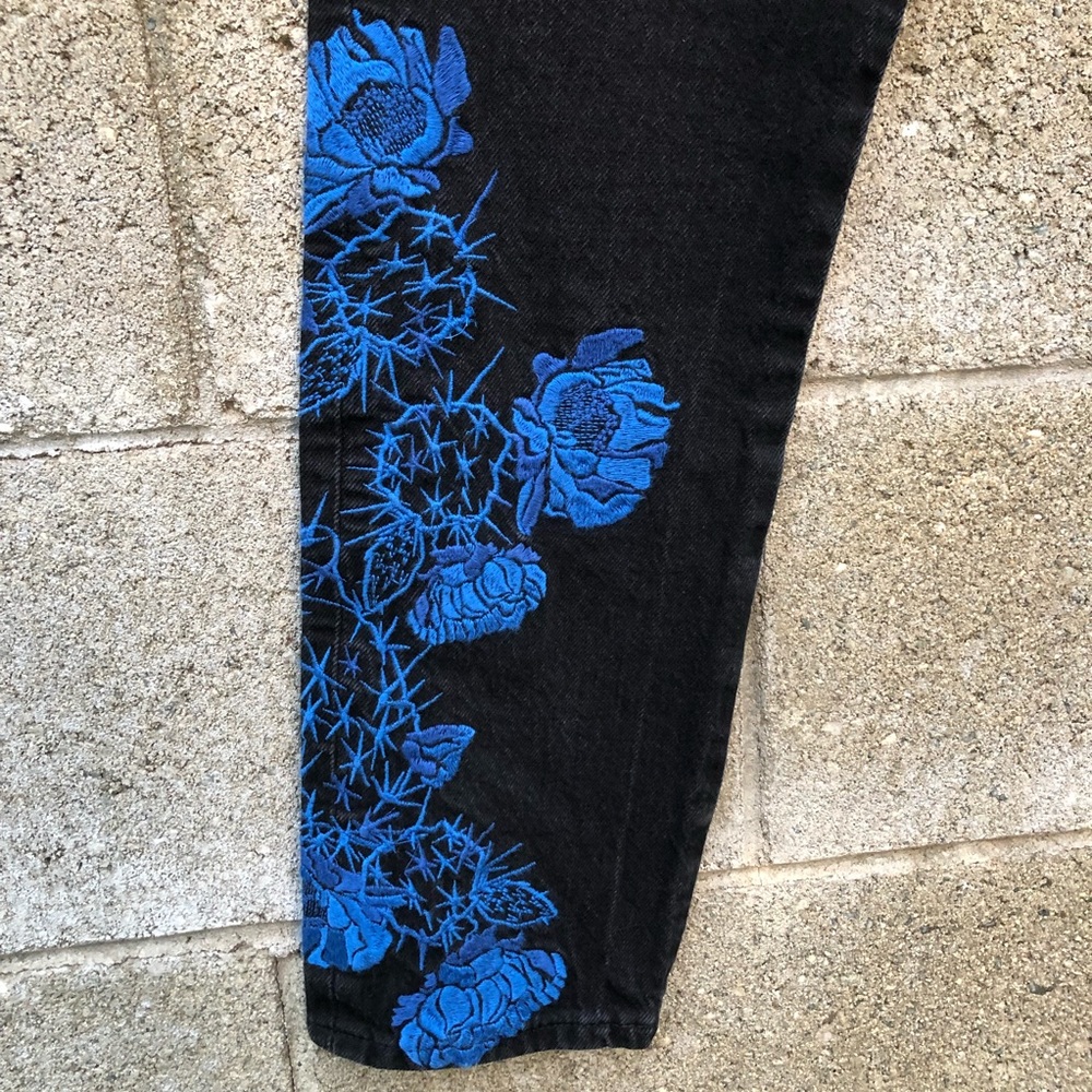 LEVI’S 501 Skinny High Rise Jeans Black Floral NWT - Picture 4 of 8